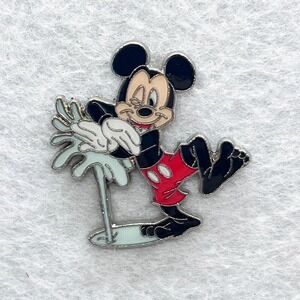 🔮 5/$25 Disney Cruise Line Castaway Cay Spring A‎ Leak Mickey Mouse Pin